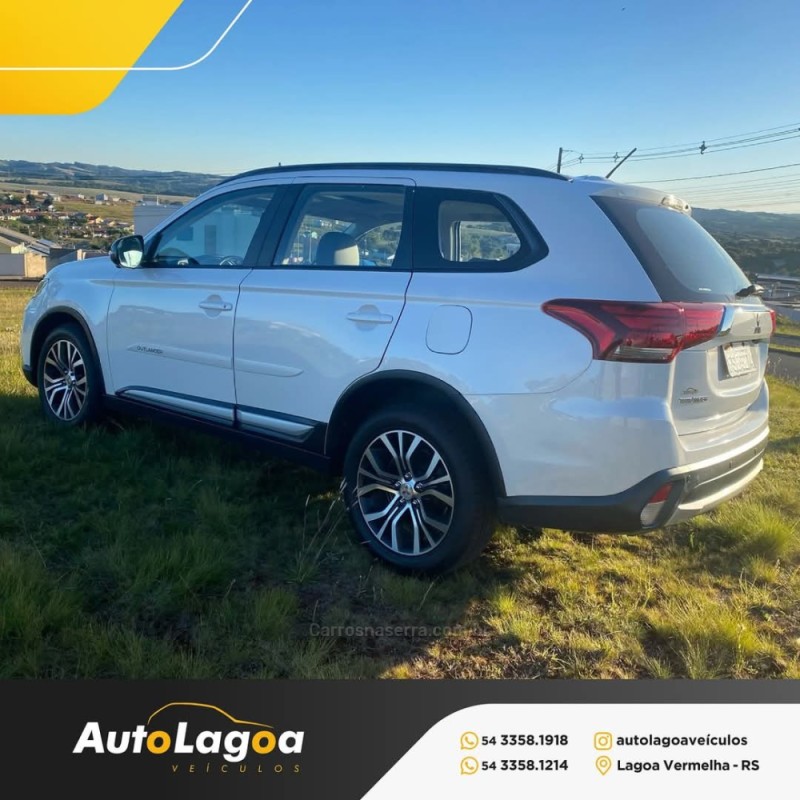 OUTLANDER 2.0 SPORT GLS 16V FLEX 4P AUTOMÁTICO - 2016 - LAGOA VERMELHA
