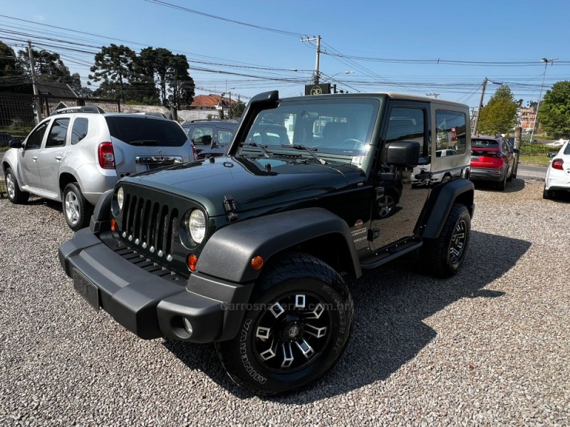 WRANGLER 3.8 SPORT 4X4 TETO RIGIDO V6 12V GASOLINA 2P AUTOMÁTICO