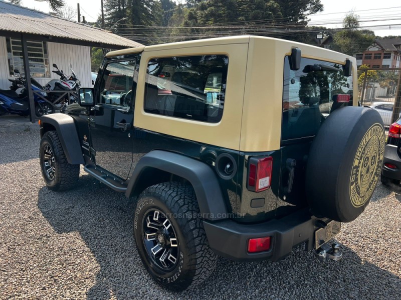 WRANGLER 3.8 SPORT 4X4 TETO RIGIDO V6 12V GASOLINA 2P AUTOMÁTICO - 2010 - CANELA