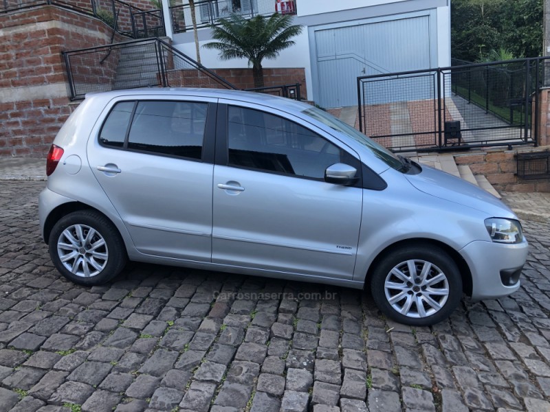 FOX 1.0 MI TREND 8V FLEX 4P MANUAL - 2014 - MUçUM