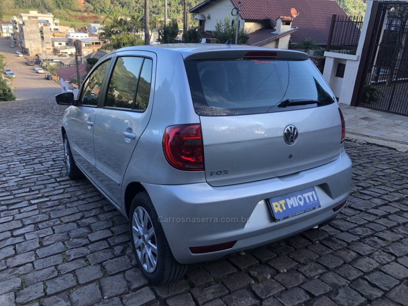 FOX 1.0 MI TREND 8V FLEX 4P MANUAL - 2014 - MUçUM