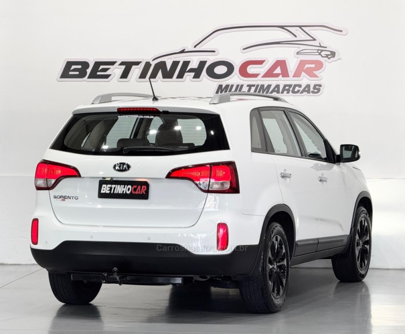 SORENTO 2.4 EX 4X2 16V GASOLINA 4P AUTOMÁTICO - 2015 - ESTâNCIA VELHA