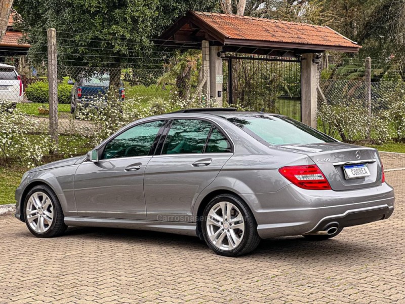 C 200 1.8 CGI AVANTGARDE 16V GASOLINA 4P AUTOMÁTICO - 2013 - CANELA