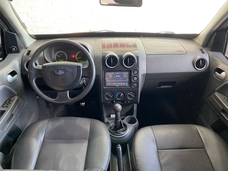 ECOSPORT 2.0 XLT 16V FLEX 4P MANUAL - 2004 - CAXIAS DO SUL