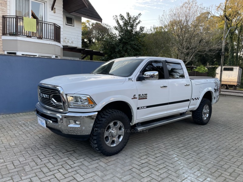 2500 LARAMIE  - 2018 - CAXIAS DO SUL