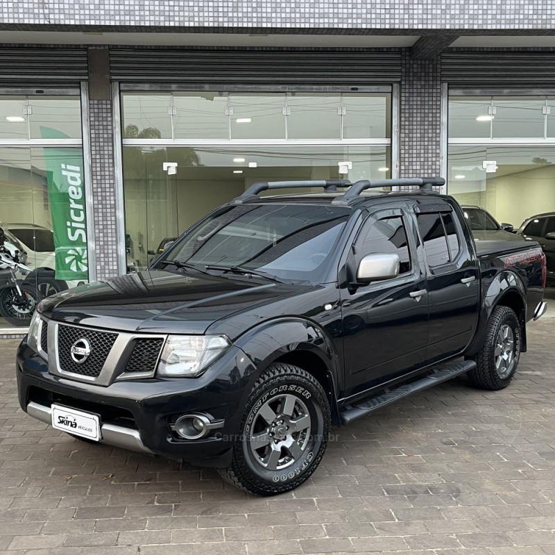 FRONTIER 2.5 SV ATTACK 4X4 CD TURBO ELETRONIC DIESEL 4P MANUAL - 2016 - VACARIA