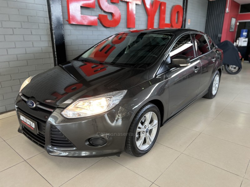 FOCUS 2.0 S SEDAN 16V FLEX 4P AUTOMÁTICO - 2015 - ESTâNCIA VELHA