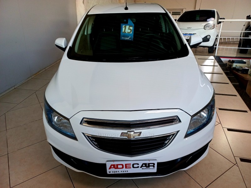 PRISMA 1.4 MPFI LT 8V FLEX 4P MANUAL - 2015 - FARROUPILHA