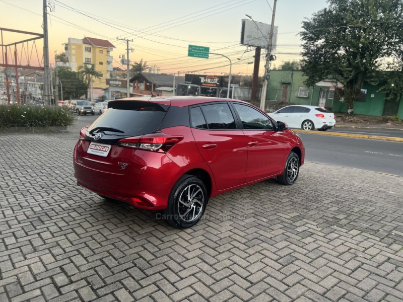 YARIS 1.5 XS CONNECT 16V FLEX 4P AUTOMÁTICO - 2023 - CAMPO BOM