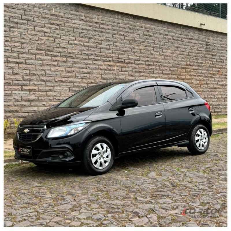 ONIX 1.0 LT 12V FLEX 4P MANUAL - 2015 - CAMPO BOM