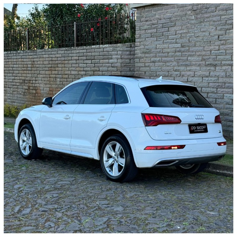 Q5 2.0 TFSI AMBIENTE 16V GASOLINA 4P AUTOMÁTICO - 2018 - CAMPO BOM