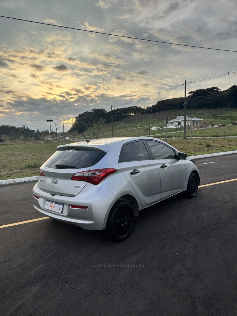 HB20 1.0 COMFORT 12V FLEX 4P MANUAL - 2017 - CARLOS BARBOSA