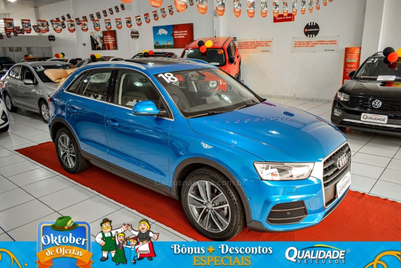 Q3 2.0 TFSI AMBIENTE QUATTRO 4P GASOLINA S TRONIC