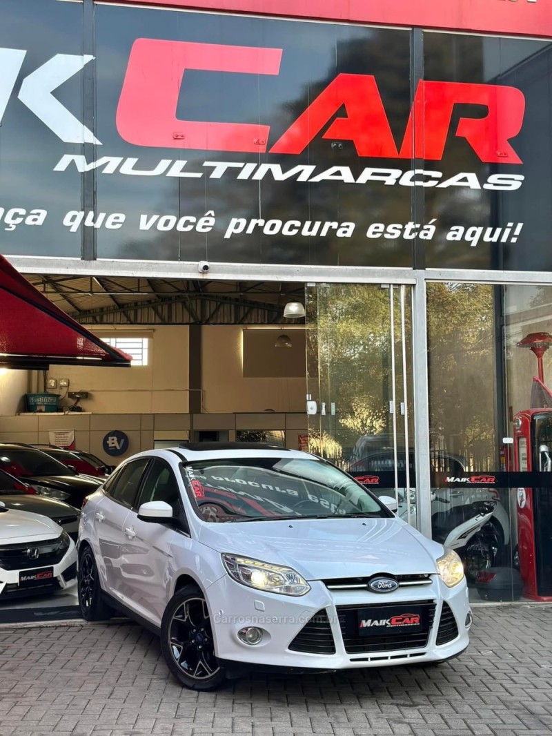 FOCUS 2.0 TITANIUM PLUS SEDAN 16V FLEX 4P AUTOMÁTICO - 2015 - ESTâNCIA VELHA