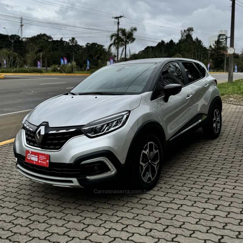 CAPTUR 1.3 ICONIC 16V TURBO FLEX 4P AUTOMÁTICO