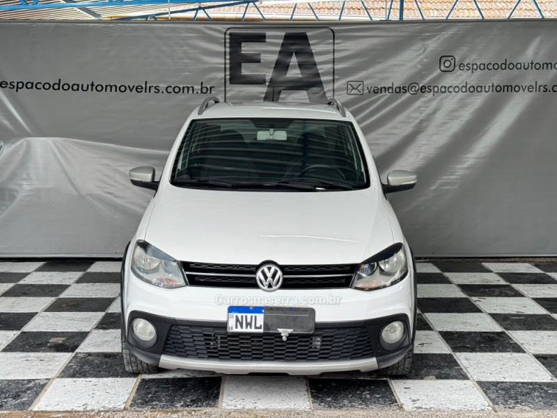 CROSSFOX 1.6 MI FLEX 8V 4P MANUAL - 2012 - NOVA PRATA