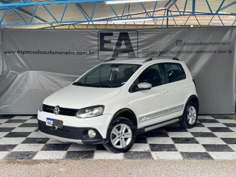 CROSSFOX 1.6 MI FLEX 8V 4P MANUAL - 2012 - NOVA PRATA