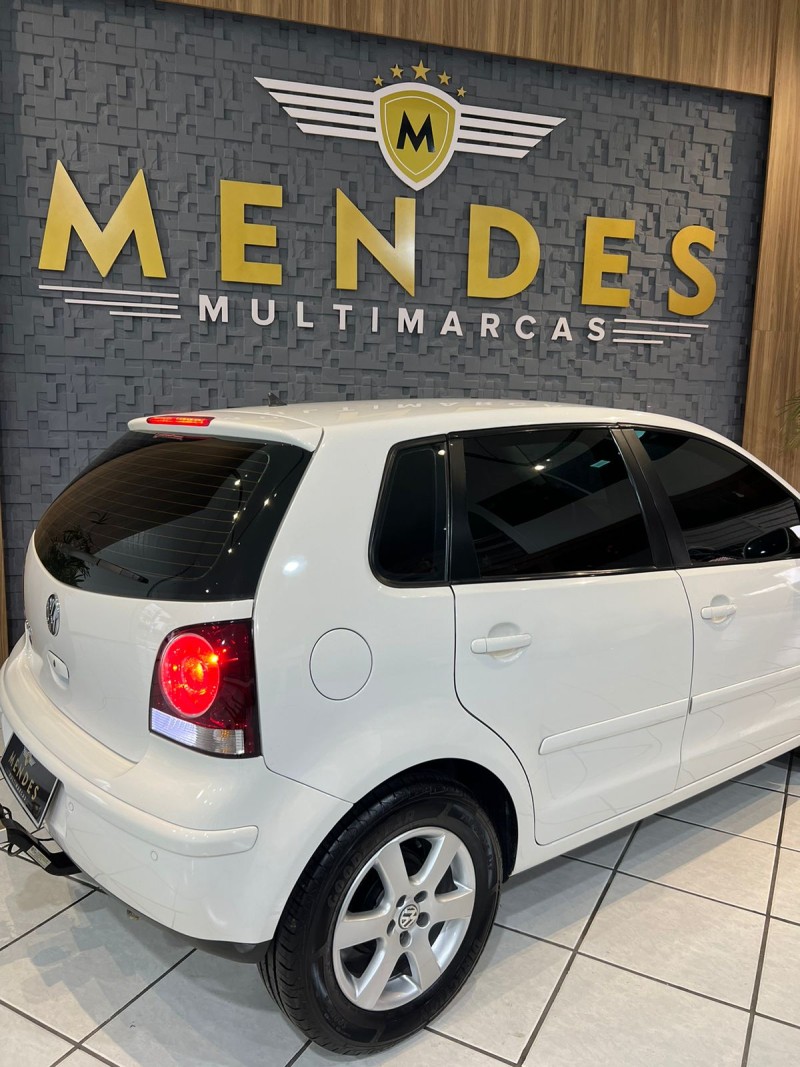 POLO 1.6 MI 8V FLEX 4P MANUAL - 2009 - NOVO HAMBURGO