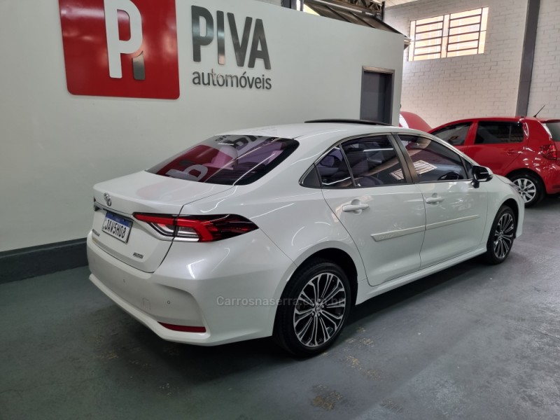 COROLLA 2.0 ALTIS PREMIUM 16V FLEX 4P AUTOMÁTICO - 2022 - GARIBALDI