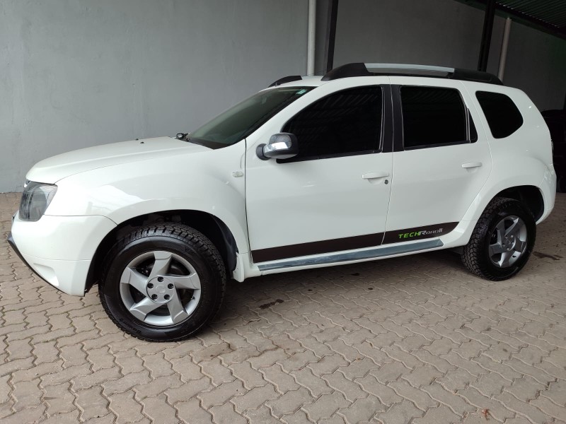 DUSTER 1.6 DYNAMIQUE 4X2 16V FLEX 4P MANUAL - 2014 - CAXIAS DO SUL