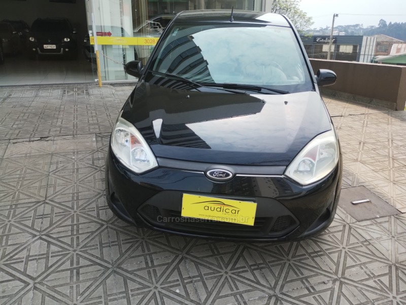 FIESTA 1.0 MPI 8V GASOLINA 4P MANUAL - 2014 - CAXIAS DO SUL