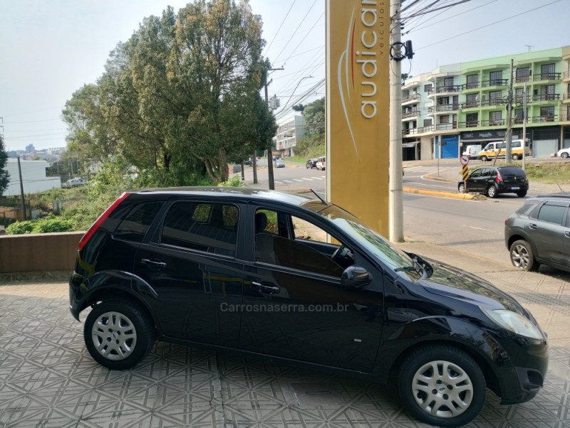 FIESTA 1.0 MPI 8V GASOLINA 4P MANUAL - 2014 - CAXIAS DO SUL