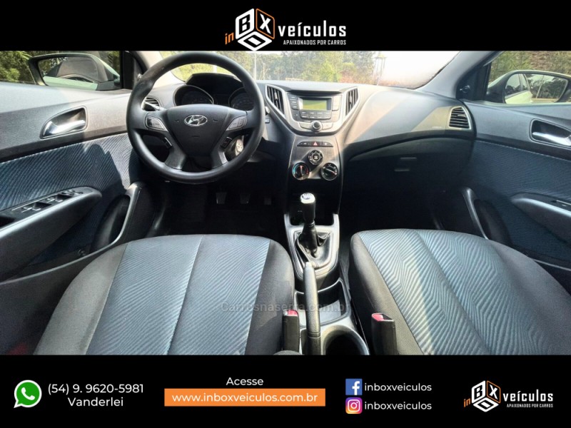 HB20 1.6 COMFORT 16V FLEX 4P MANUAL - 2015 - GRAMADO