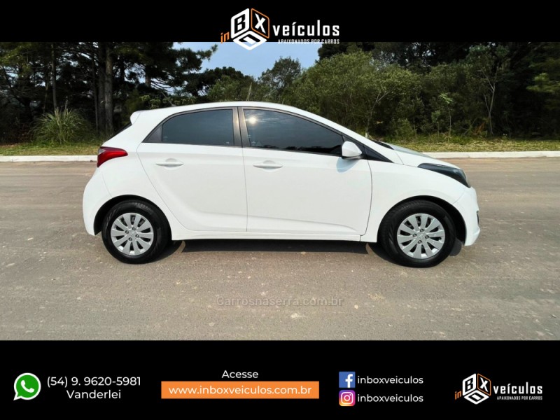 HB20 1.6 COMFORT 16V FLEX 4P MANUAL - 2015 - GRAMADO