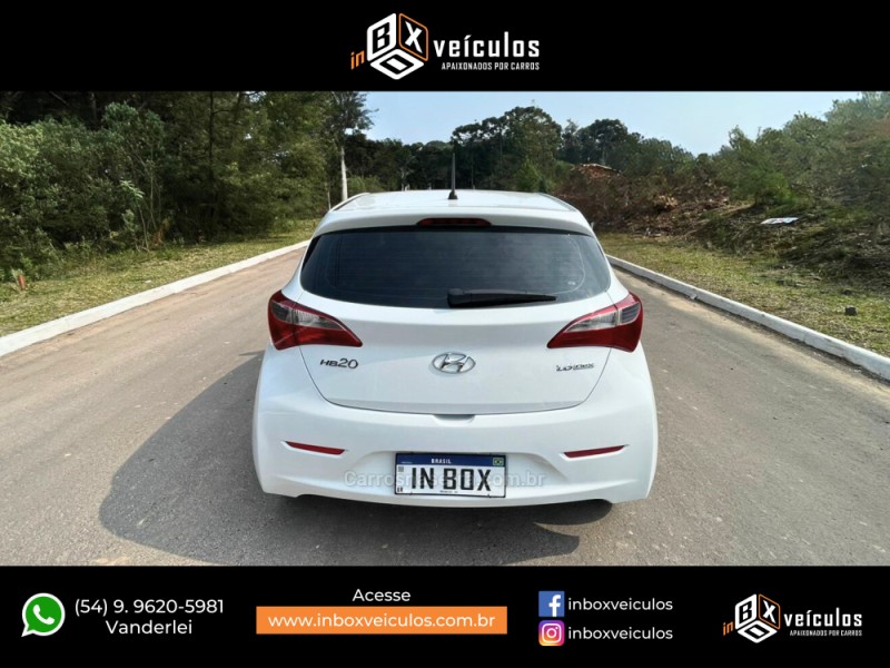 HB20 1.6 COMFORT 16V FLEX 4P MANUAL - 2015 - GRAMADO