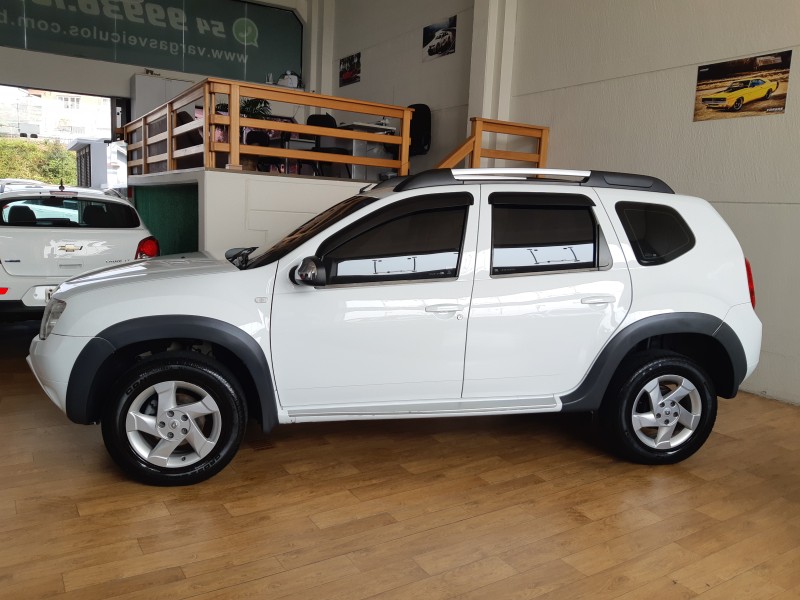 DUSTER 1.6 DYNAMIQUE 4X2 16V FLEX 4P MANUAL - 2013 - CAXIAS DO SUL