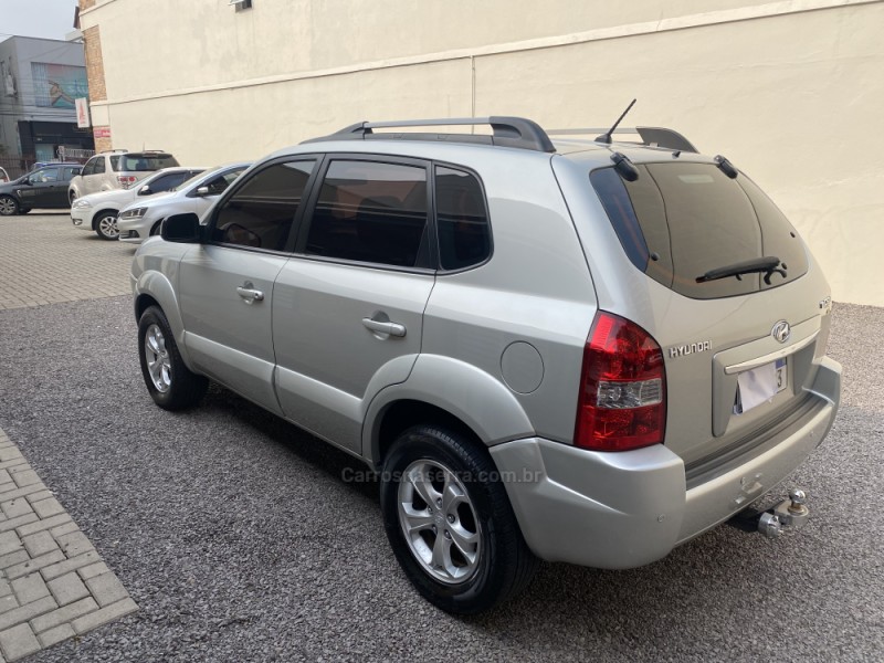 TUCSON 2.0 MPFI GLS BASE 16V 143CV 2WD FLEX 4P AUTOMÁTICO - 2013 - CAXIAS DO SUL