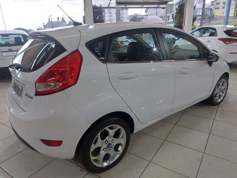 FIESTA 1.6 SE HATCH 16V FLEX 4P MANUAL - 2013 - FARROUPILHA