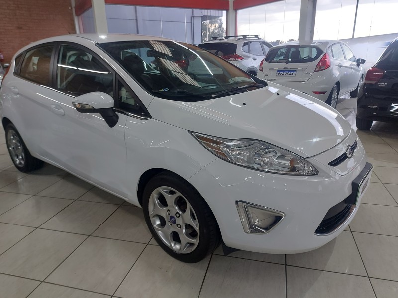 FIESTA 1.6 SE HATCH 16V FLEX 4P MANUAL - 2013 - FARROUPILHA