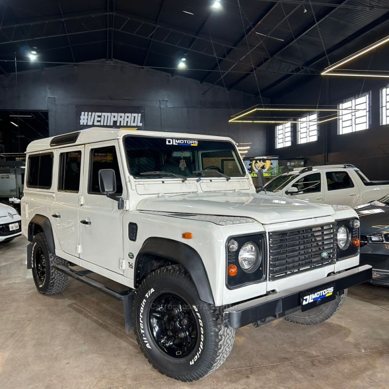 DEFENDER 2.5 90 SW TURBO INTERCOOLER DIESEL 4P MANUAL - 2004 - LAJEADO