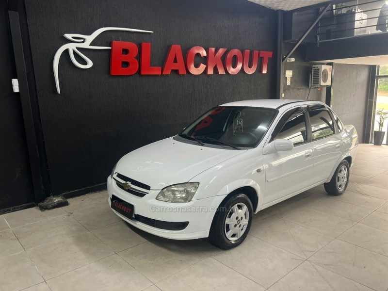 CLASSIC 1.0 MPFI LS 8V GASOLINA 4P MANUAL - 2014 - CAMPO BOM