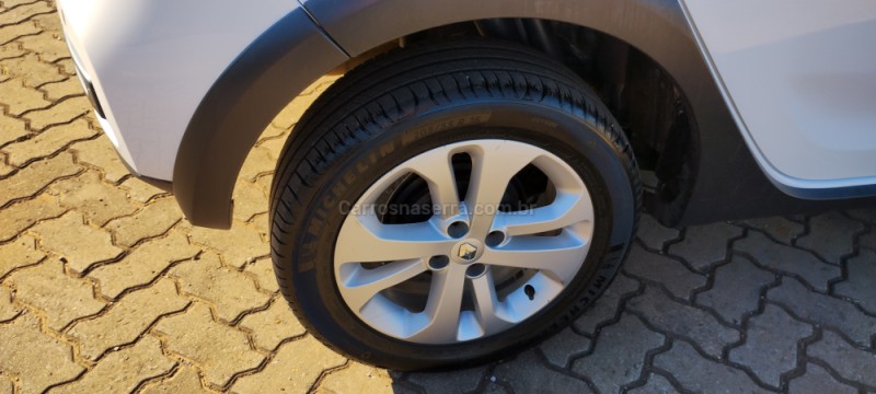 SANDERO 1.6 STEPWAY 16V FLEX 4P MANUAL - 2019 - NOVA PRATA