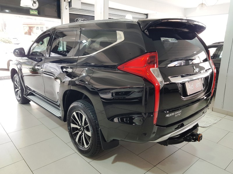 PAJERO SPORT 2.4 HPE-S 4X4 DIESEL 4P AUTOMÁTICO - 2020 - CAXIAS DO SUL