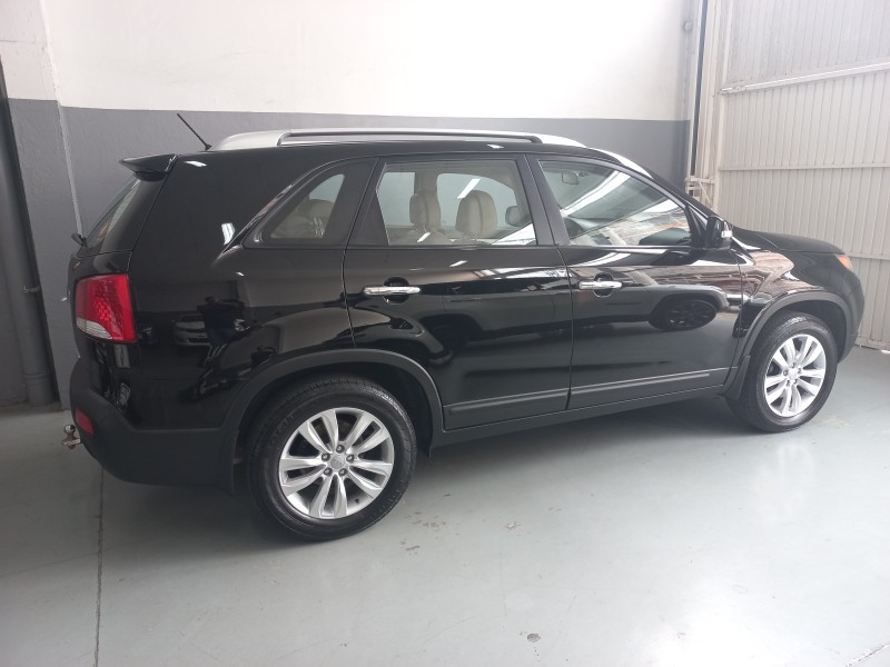 SORENTO 2.4 EX2 4X2 16V GASOLINA 4P AUTOMÁTICO - 2013 - BENTO GONçALVES