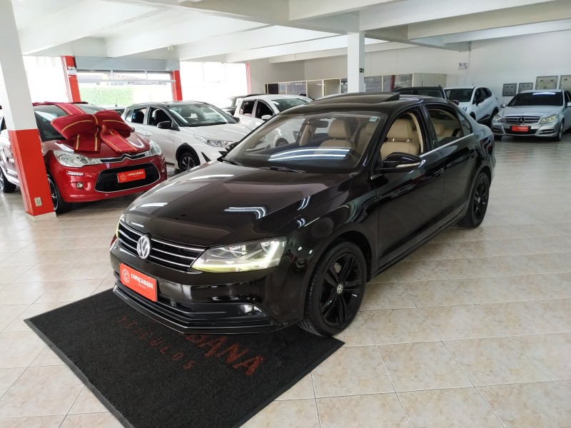 JETTA 2.0 TSI HIGHLINE 211CV GASOLINA 4P TIPTRONIC