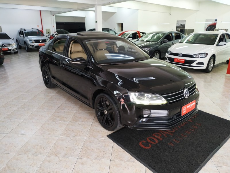 JETTA 2.0 TSI HIGHLINE 211CV GASOLINA 4P TIPTRONIC - 2017 - CAXIAS DO SUL