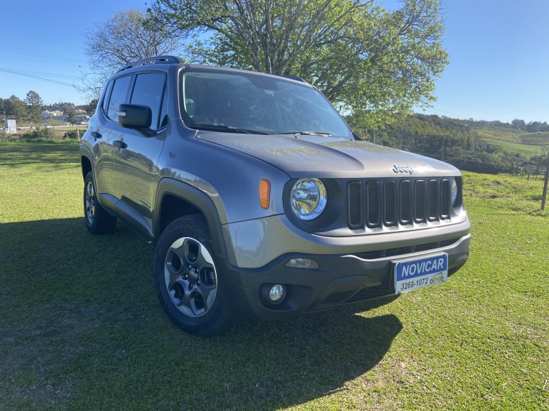 RENEGADE 2.0 16V CUSTOM 4X4 TURBO DIESEL 4P AUTOMÁTICA - 2018 - FARROUPILHA