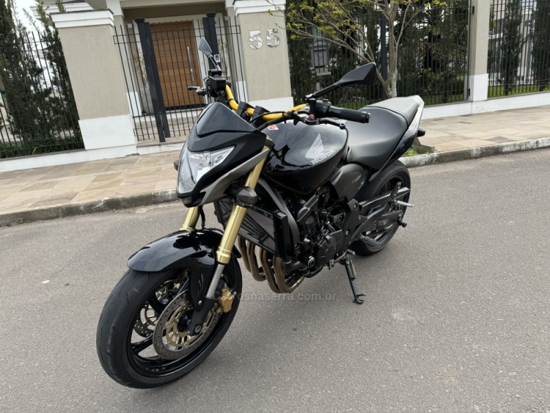 CB 600F HORNET