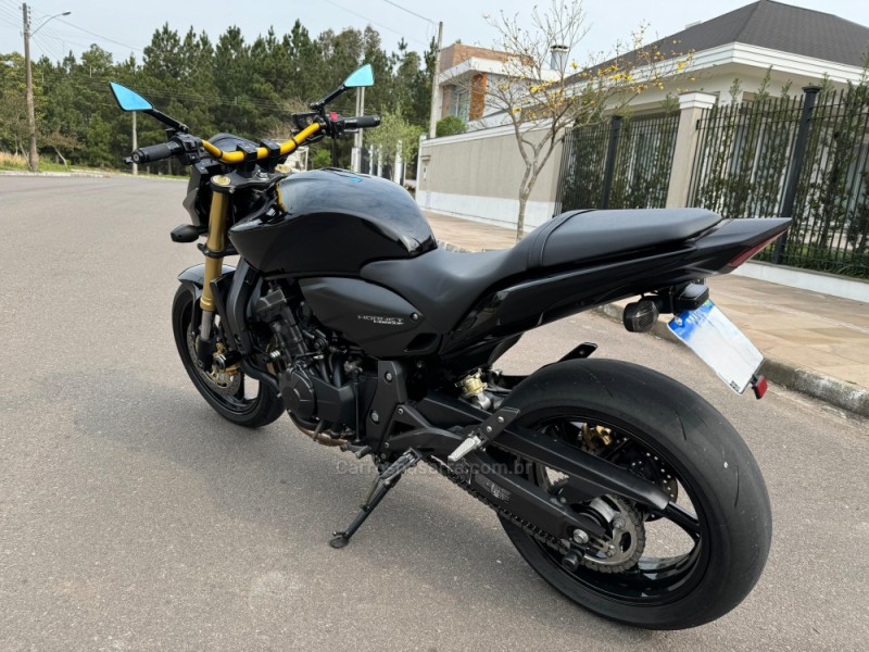 CB 600F HORNET - 2012 - BENTO GONçALVES