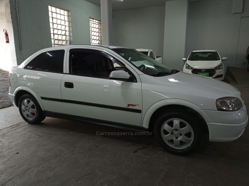 ASTRA 1.8 MPFI GL 8V GASOLINA 2P MANUAL - 2000 - BENTO GONçALVES