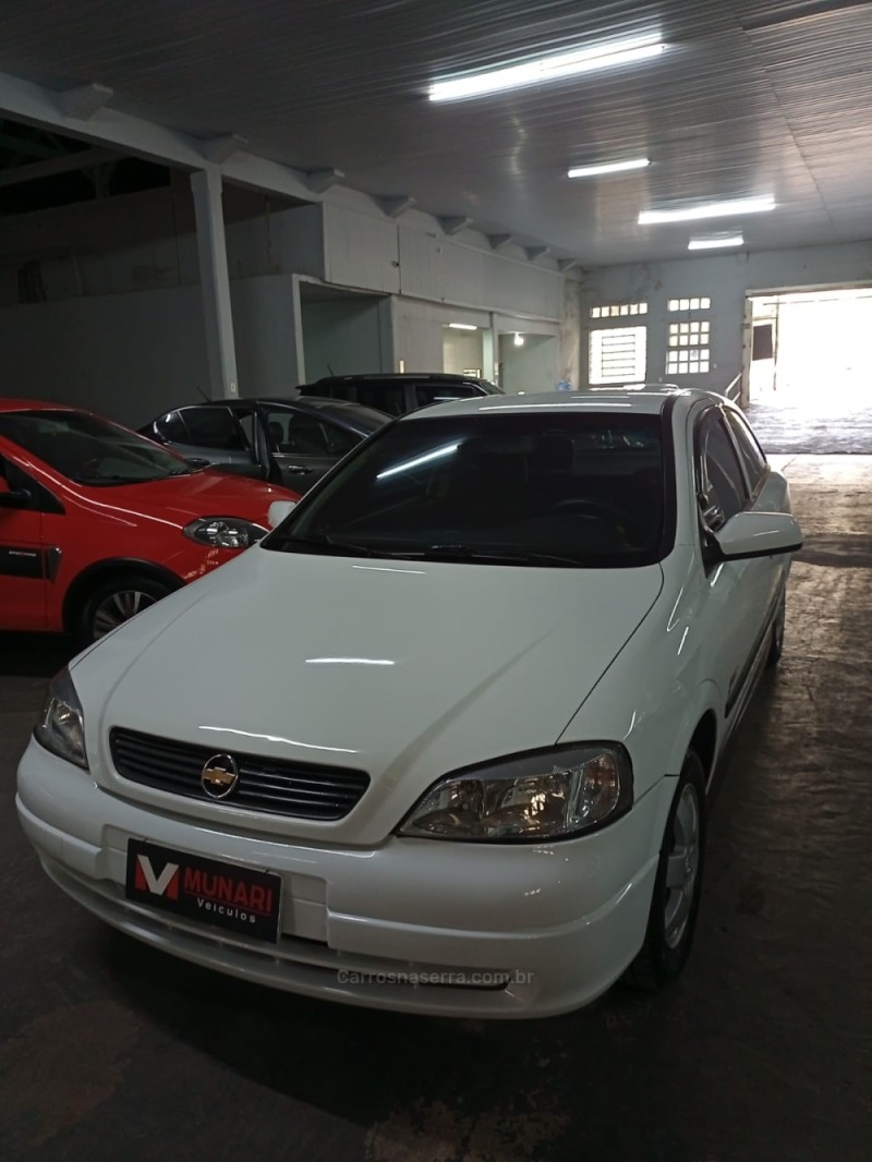 ASTRA 1.8 MPFI GL 8V GASOLINA 2P MANUAL - 2000 - BENTO GONçALVES