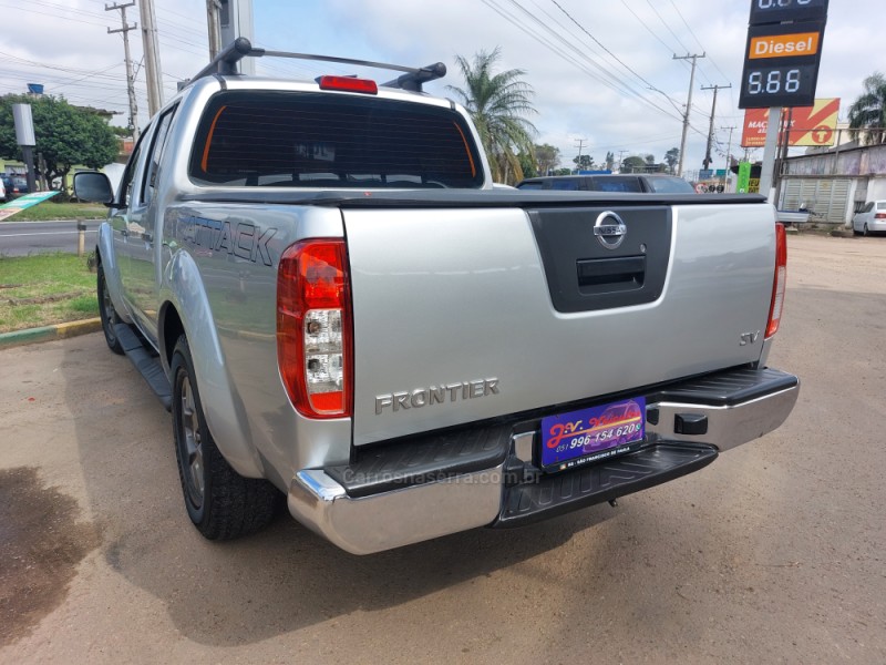 FRONTIER 2.5 SV ATTACK 4X4 CD TURBO ELETRONIC DIESEL 4P AUTOMÁTICO - 2015 - PORTãO