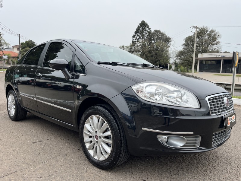 LINEA 1.8 ESSENCE 16V FLEX 4P MANUAL - 2014 - DOIS IRMãOS