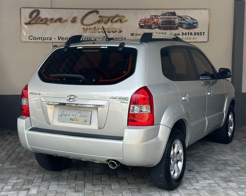 TUCSON 2.0 MPFI GLS 16V 143CV 2WD FLEX 4P AUTOMÁTICO - 2013 - CAXIAS DO SUL