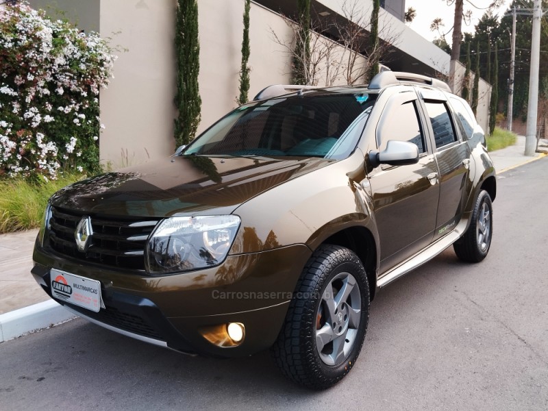 DUSTER 2.0 TECH ROAD 4X2 16V FLEX 4P AUTOMÁTICO - 2015 - FARROUPILHA