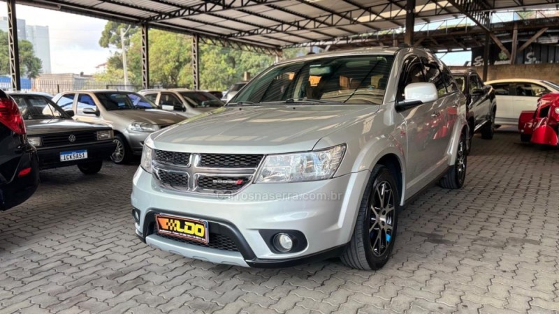 JOURNEY 3.6 RT V6 GASOLINA 4P AUTOMÁTICO - 2014 - CAXIAS DO SUL